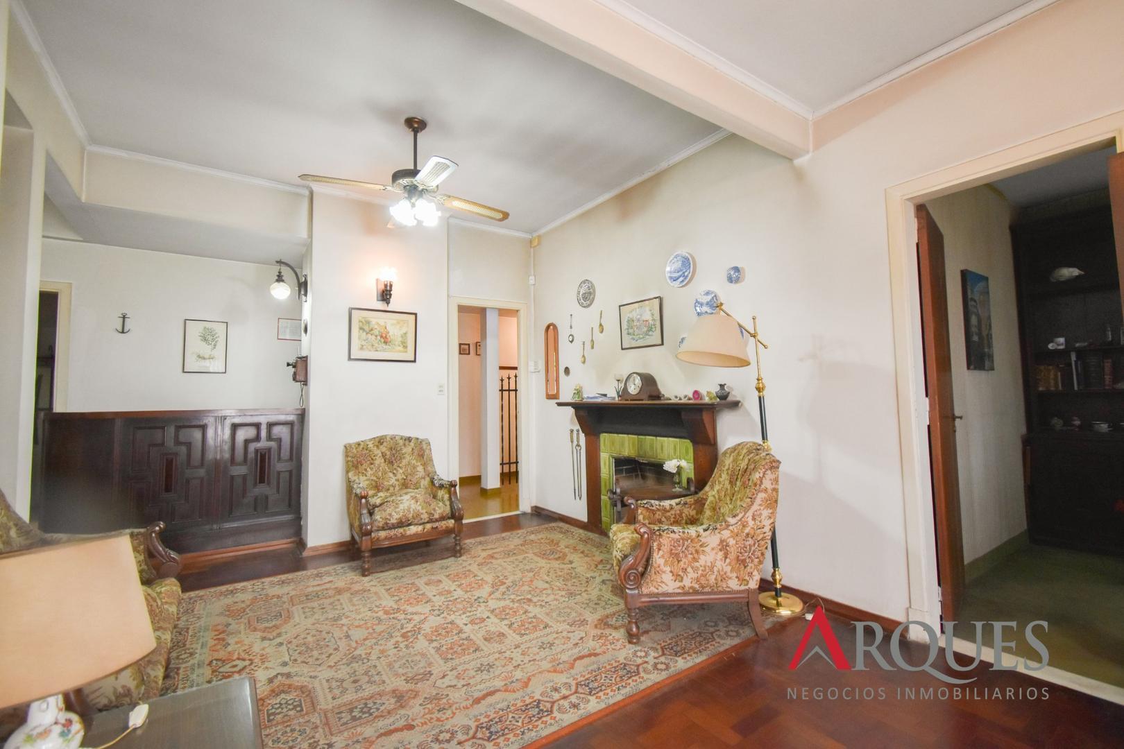 Casa en Venta en Jose Marmol, USD 330.000