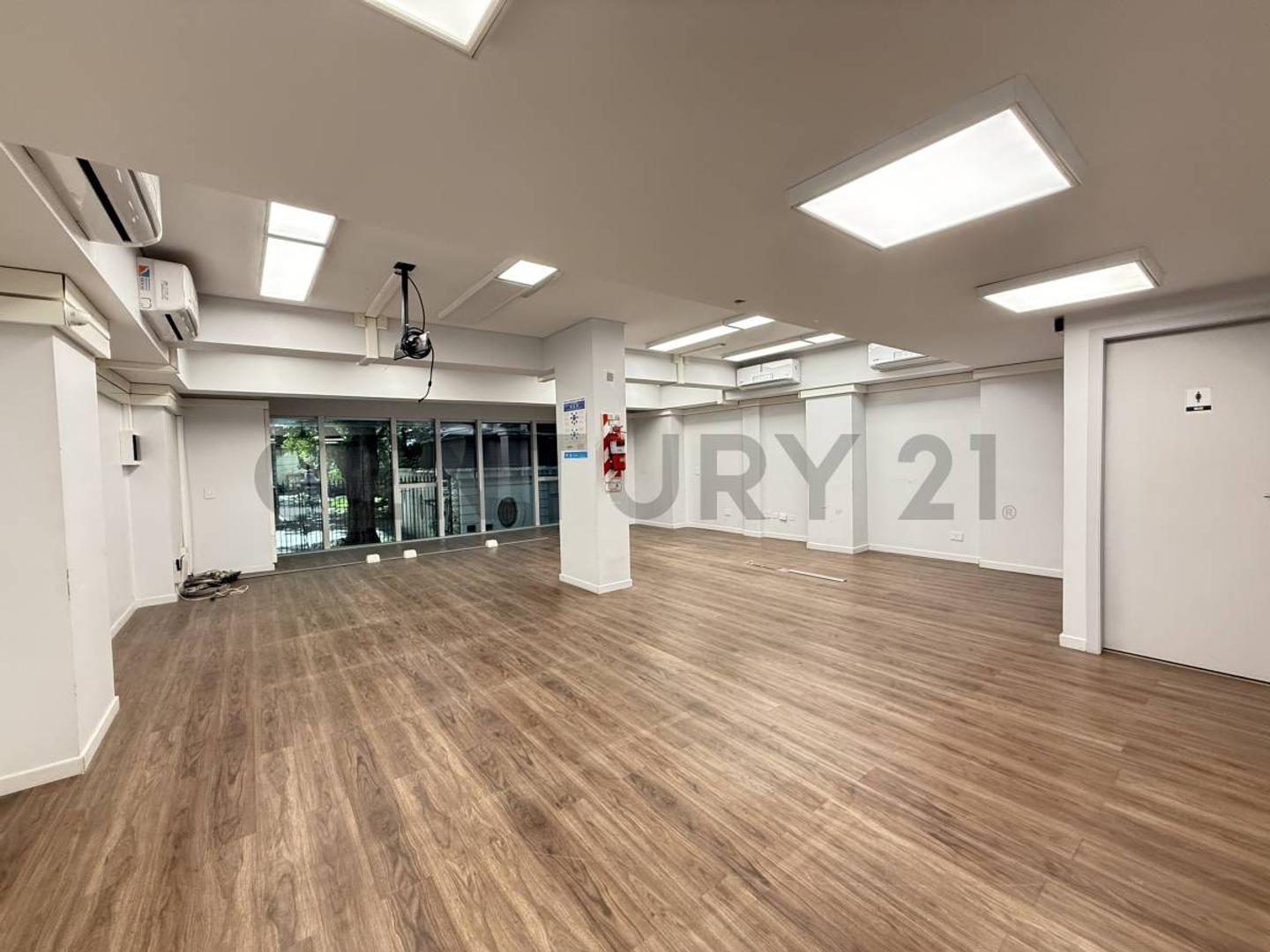 Suipacha 1041 , Piso 1