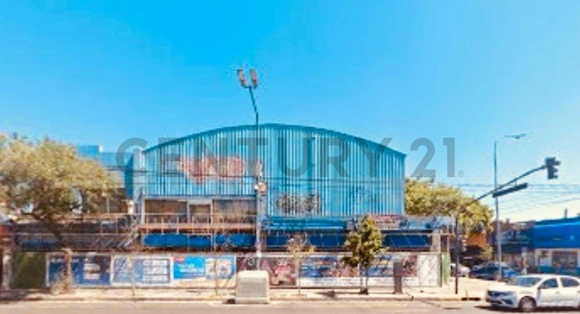LOCAL COMERCIAL 700 m2 EN ALQUILER EN FLORESTA