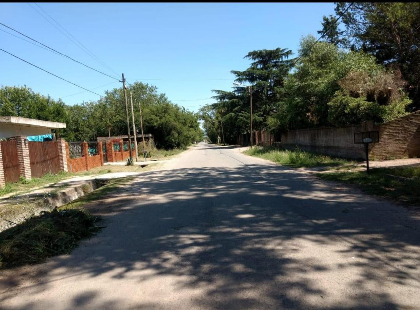 Casa en Venta con 4 cocheras