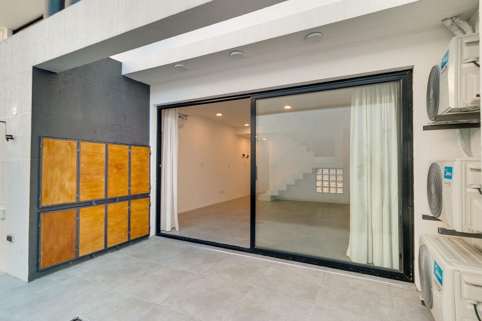 Duplex venta, La Plata. 3 dormitorios. A estrenar