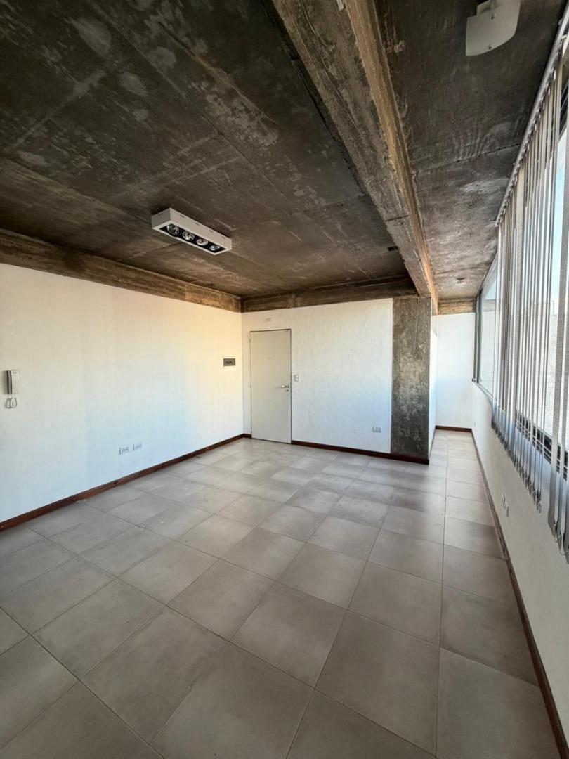 Oficina en Alquiler en Berazategui, $ 400.000
