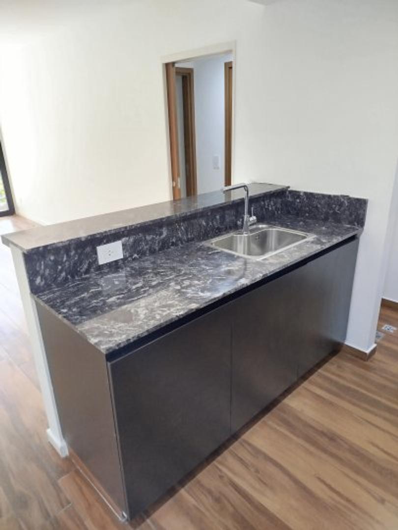 Departamento en Alquiler en Alberdi, $ 500.000