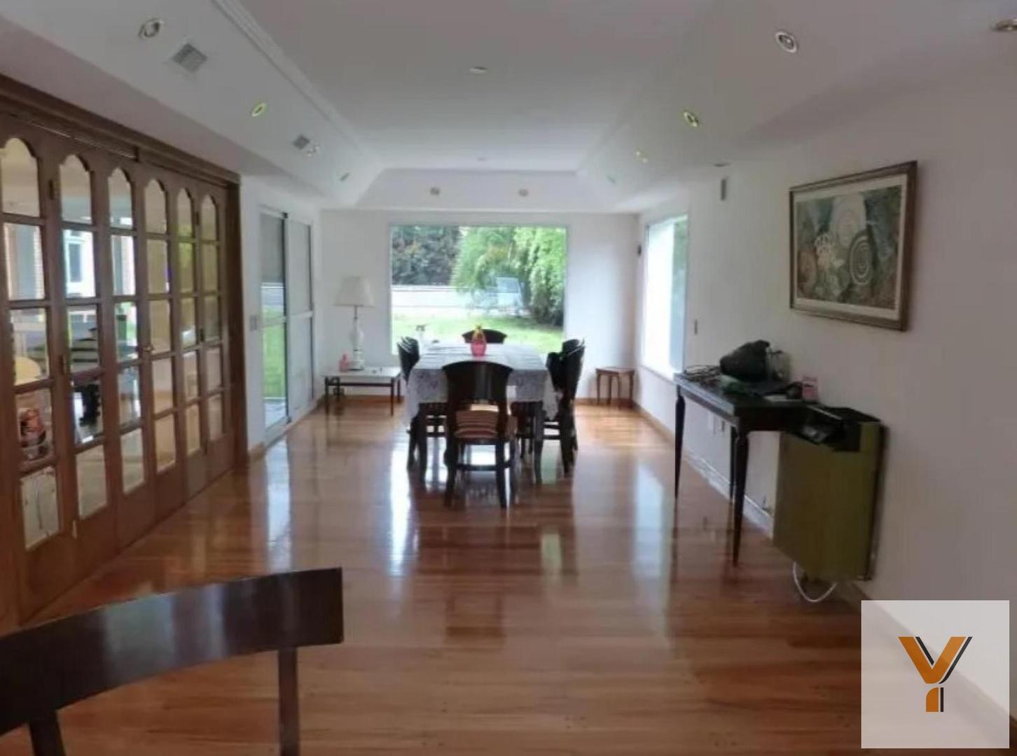 Casa en Alquiler de 4 dormitorios