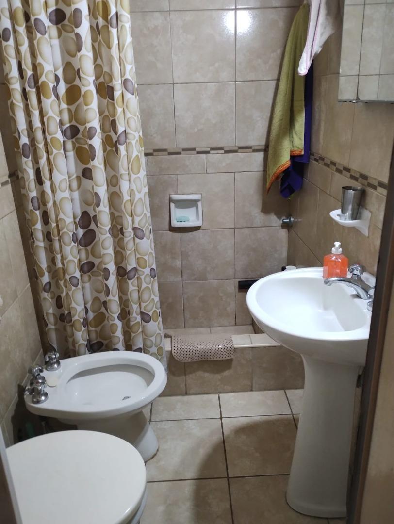 Depto Tipo Casa 2 ambientes con 1 baño