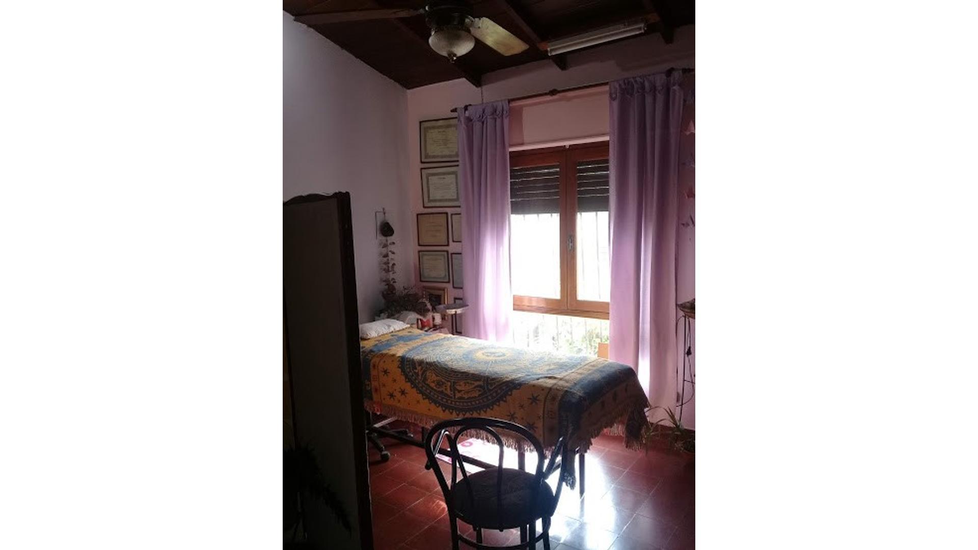 Chalet 4 ambientes Barrio Aeronáutico en Venta