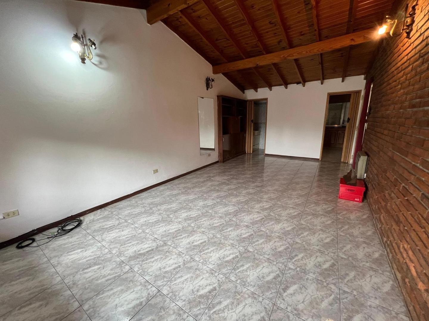 Depto Tipo Casa Monoambiente con 1 baño