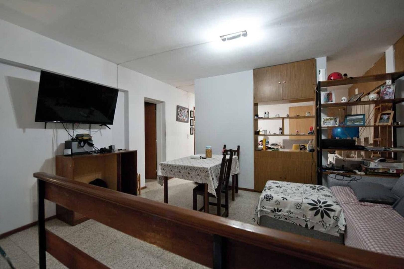 Leandro N. Alem 2300