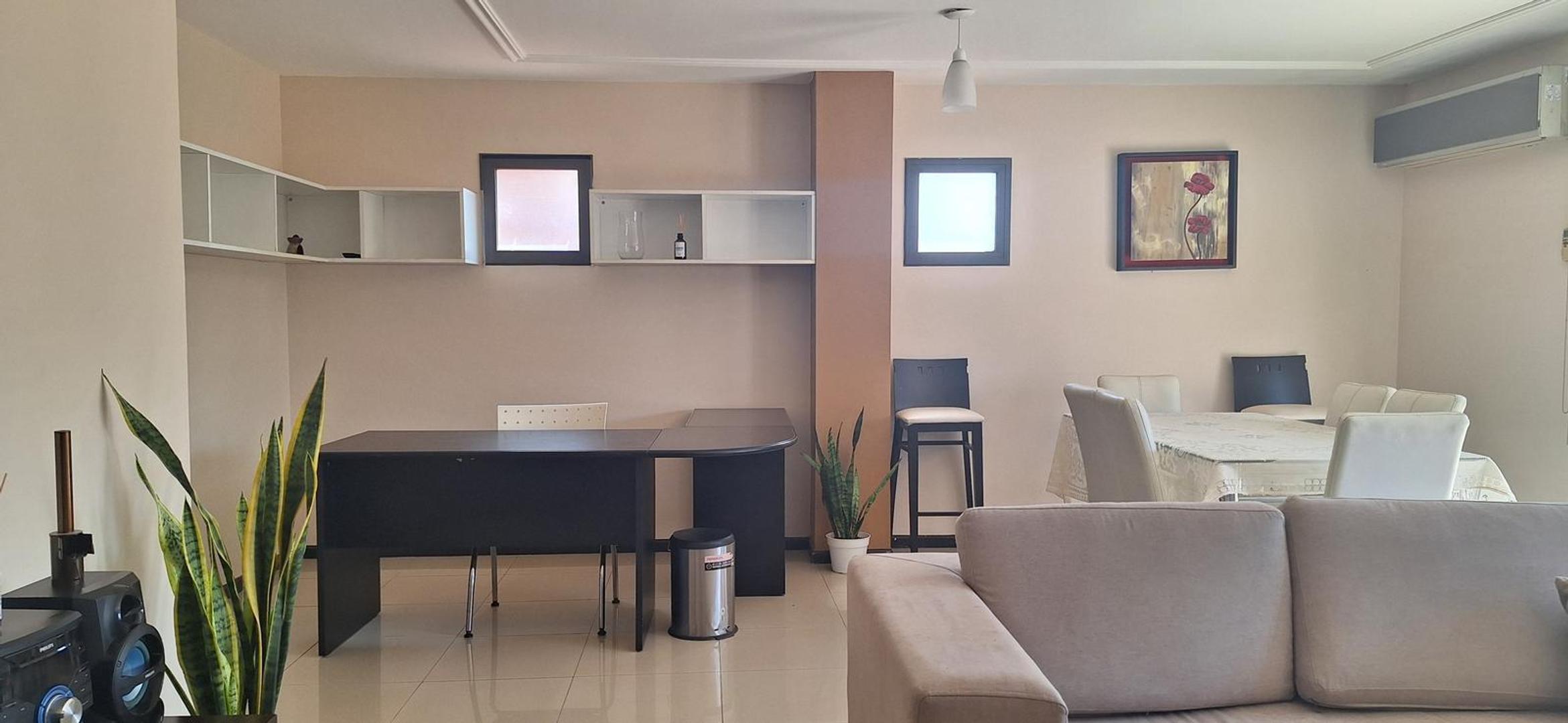 Departamento 4 ambientes con 2 baños
