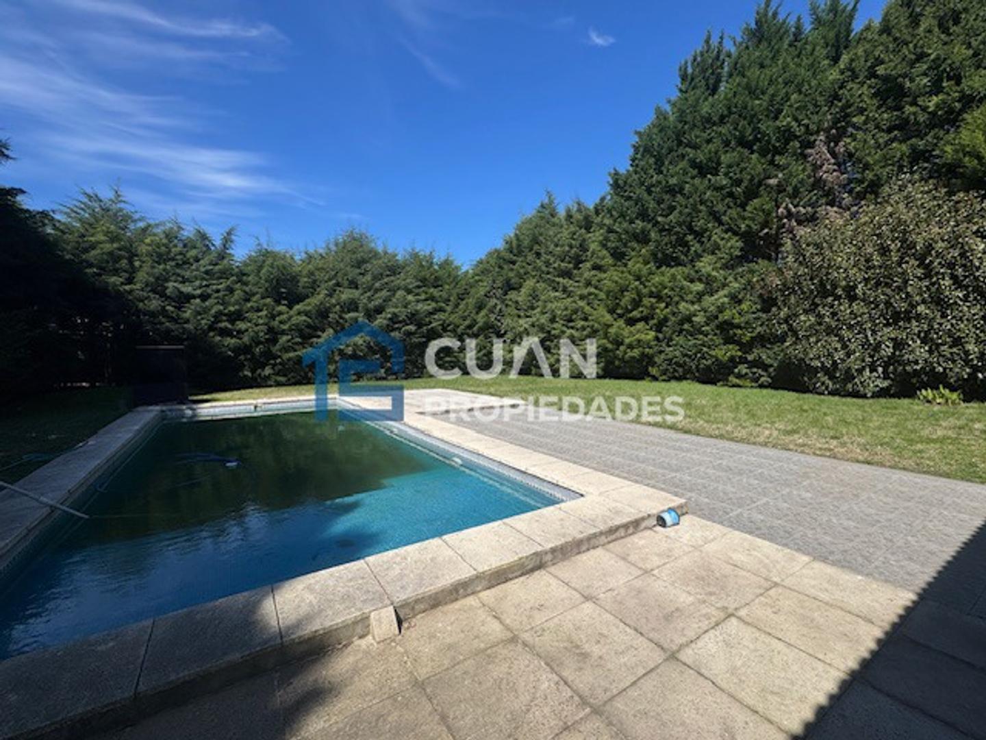 Casa en Venta en Saint Matthews, USD 278.000