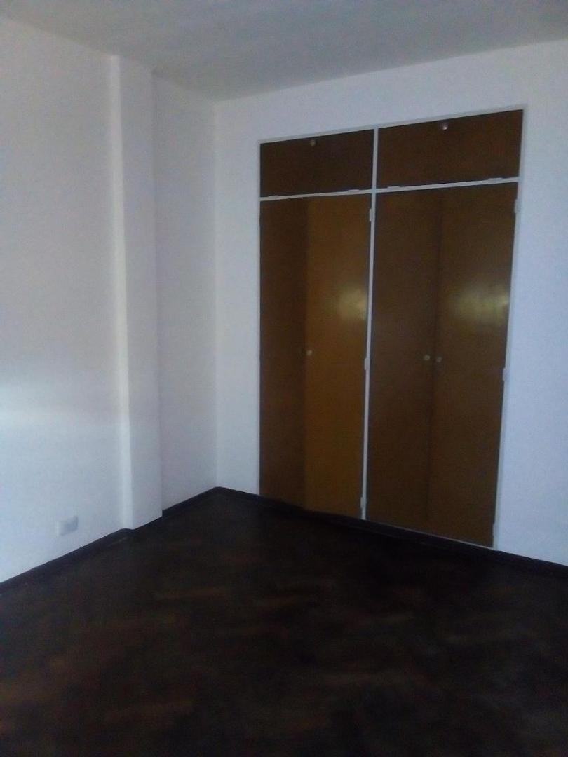 Departamento en Alquiler en Abasto, $ 260.000