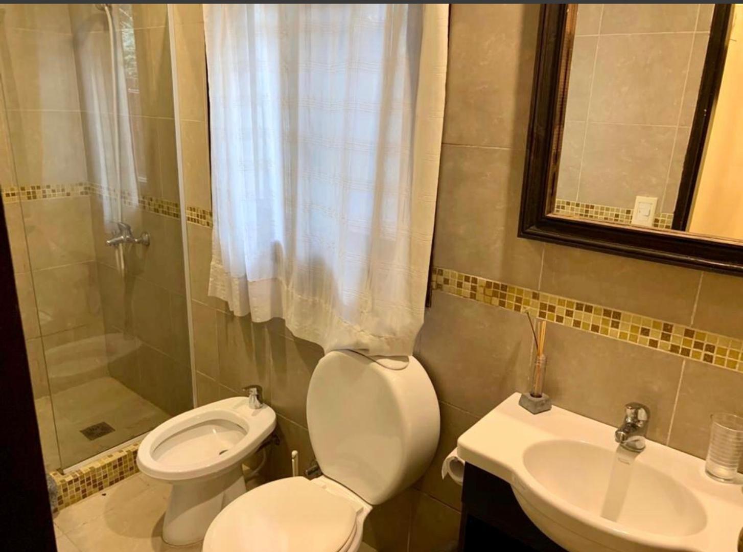 Chalet 5 Amb con piscina en zona golf Cariló