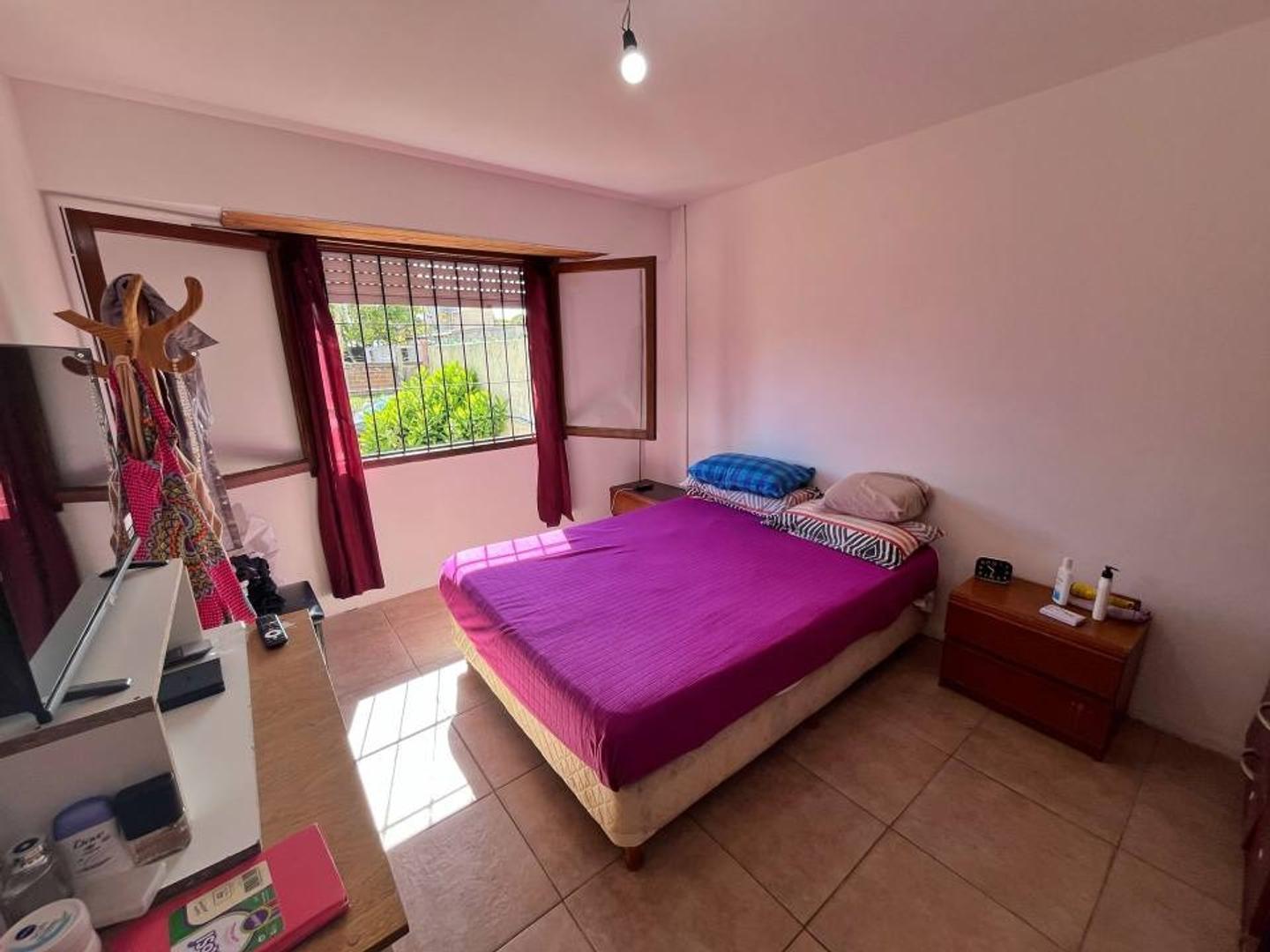 Venta Casa 3 ambientes con patio y 2 ph a terminar