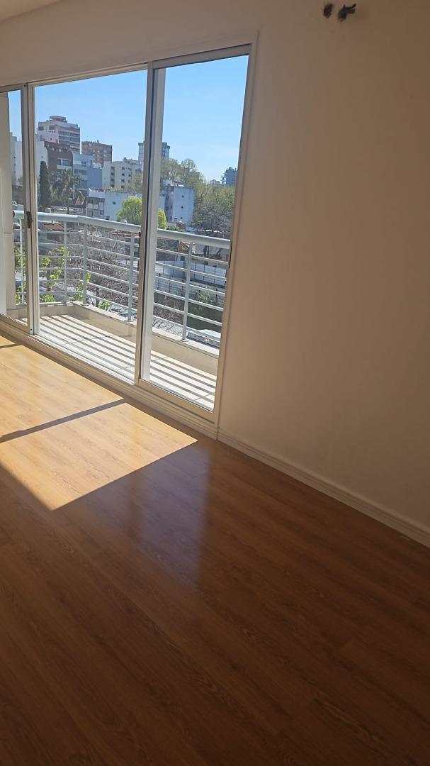 Yerbal 1900 , Piso 4