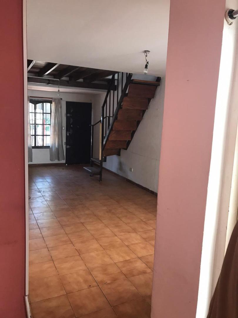 Depto tipo PH en lo mejor de Castelar .