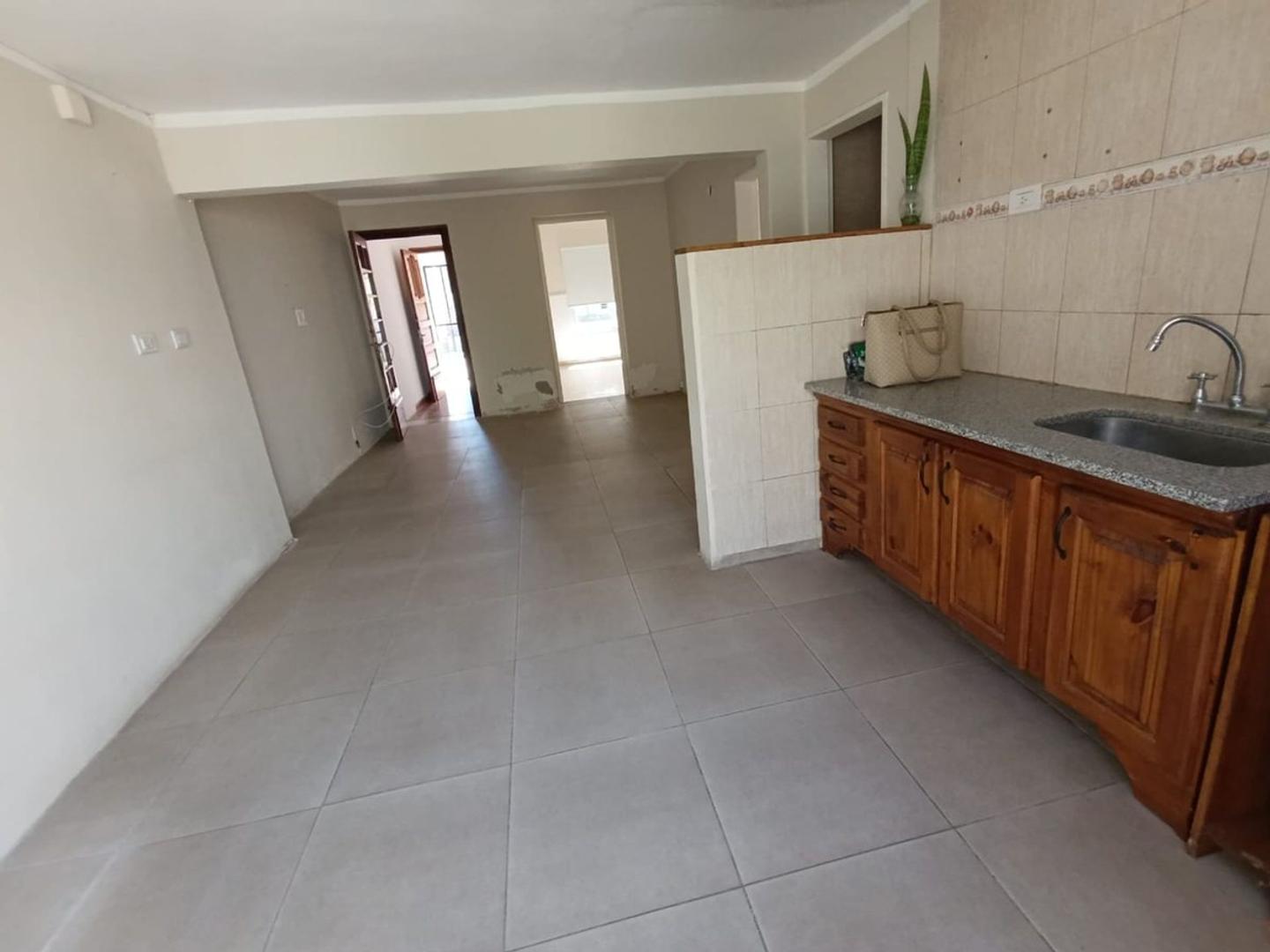 Casa en Venta en San Nicolas De Los Arroyos, USD 120.000