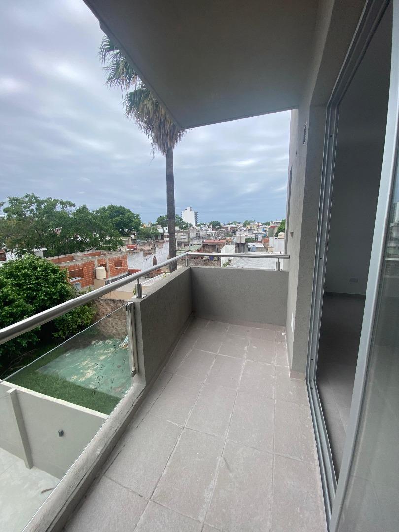 San Martin 200, Piso 5