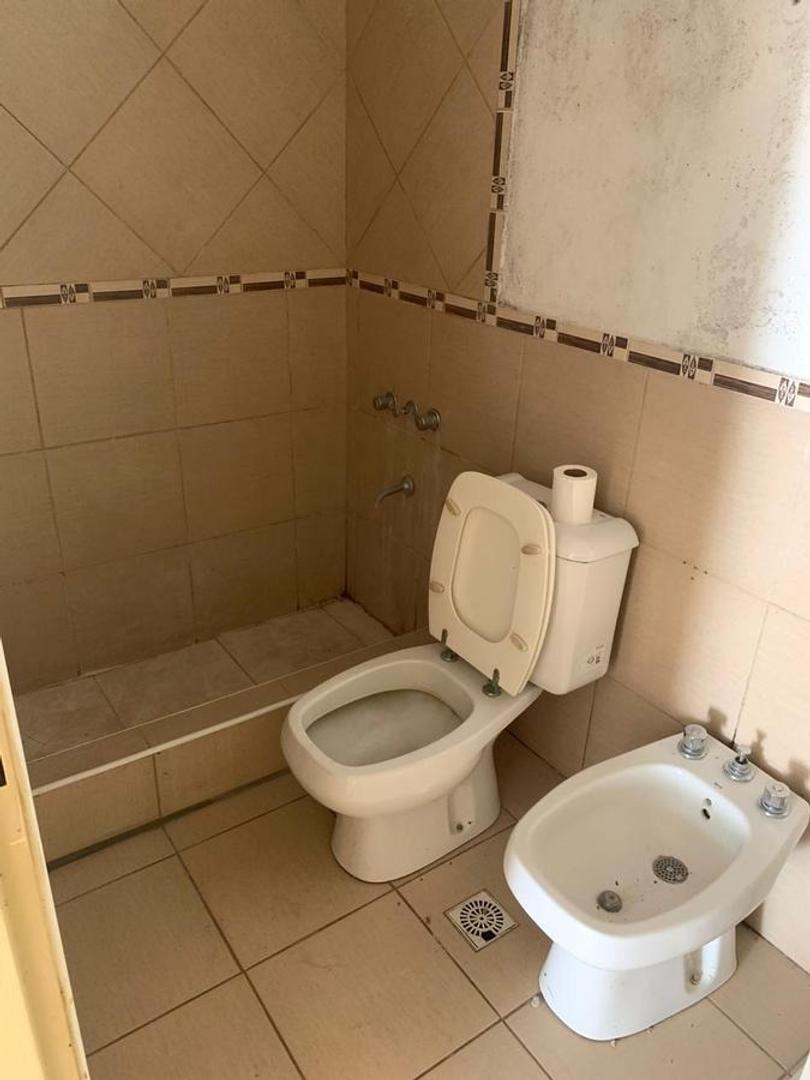Depto Tipo Casa 2 ambientes con 1 baño