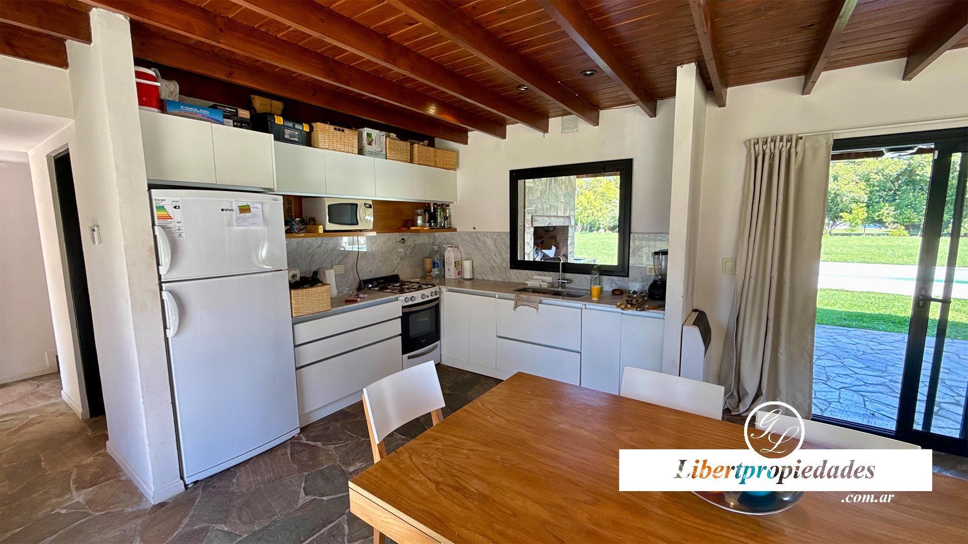 Casa con hermosa vista en Chacras del Molino