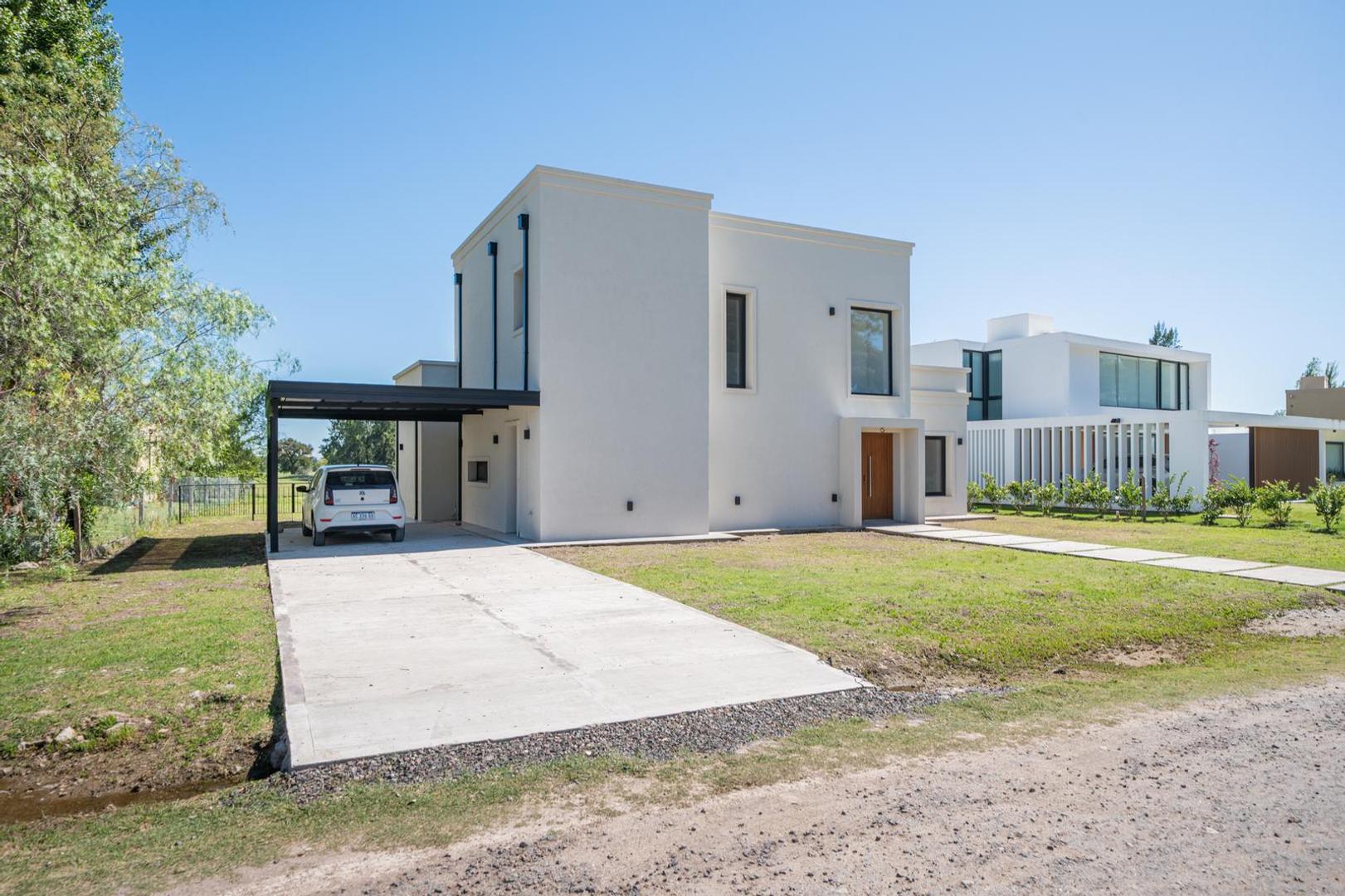 Casa en Venta en Medal Country club, USD 315.000