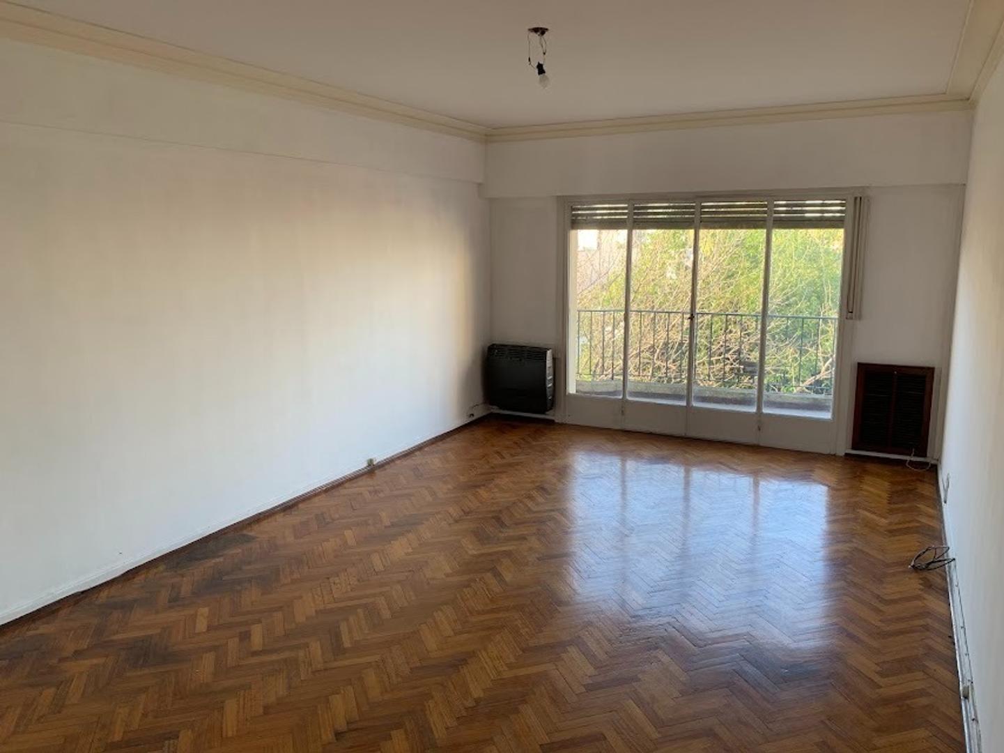 Exclusivo Departamento de 4 Ambientes con Balcón en Olivos.