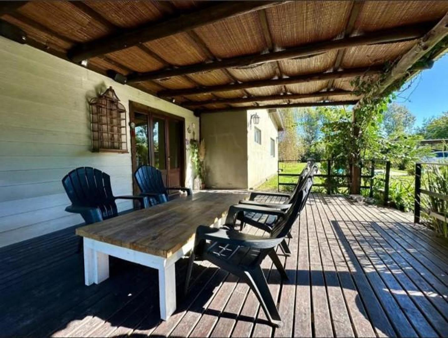 Casa 4 ambientes con 3 baños