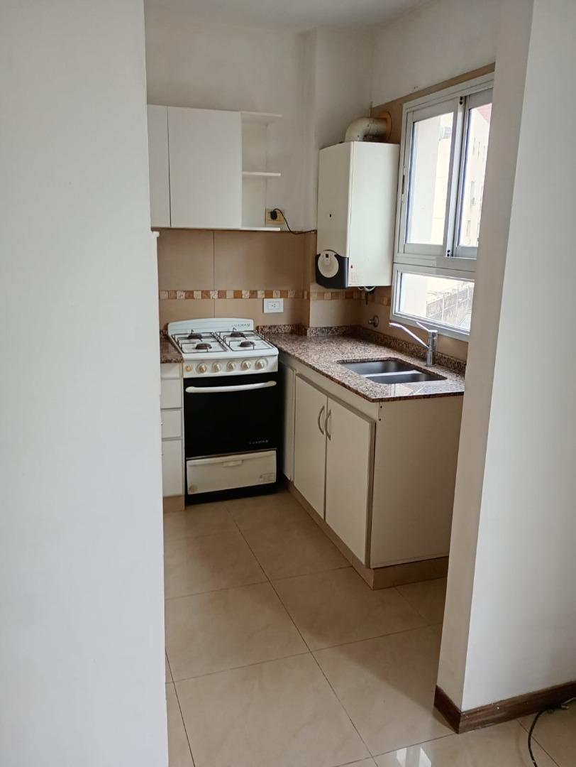 19 De Noviembre 200 , Piso 3