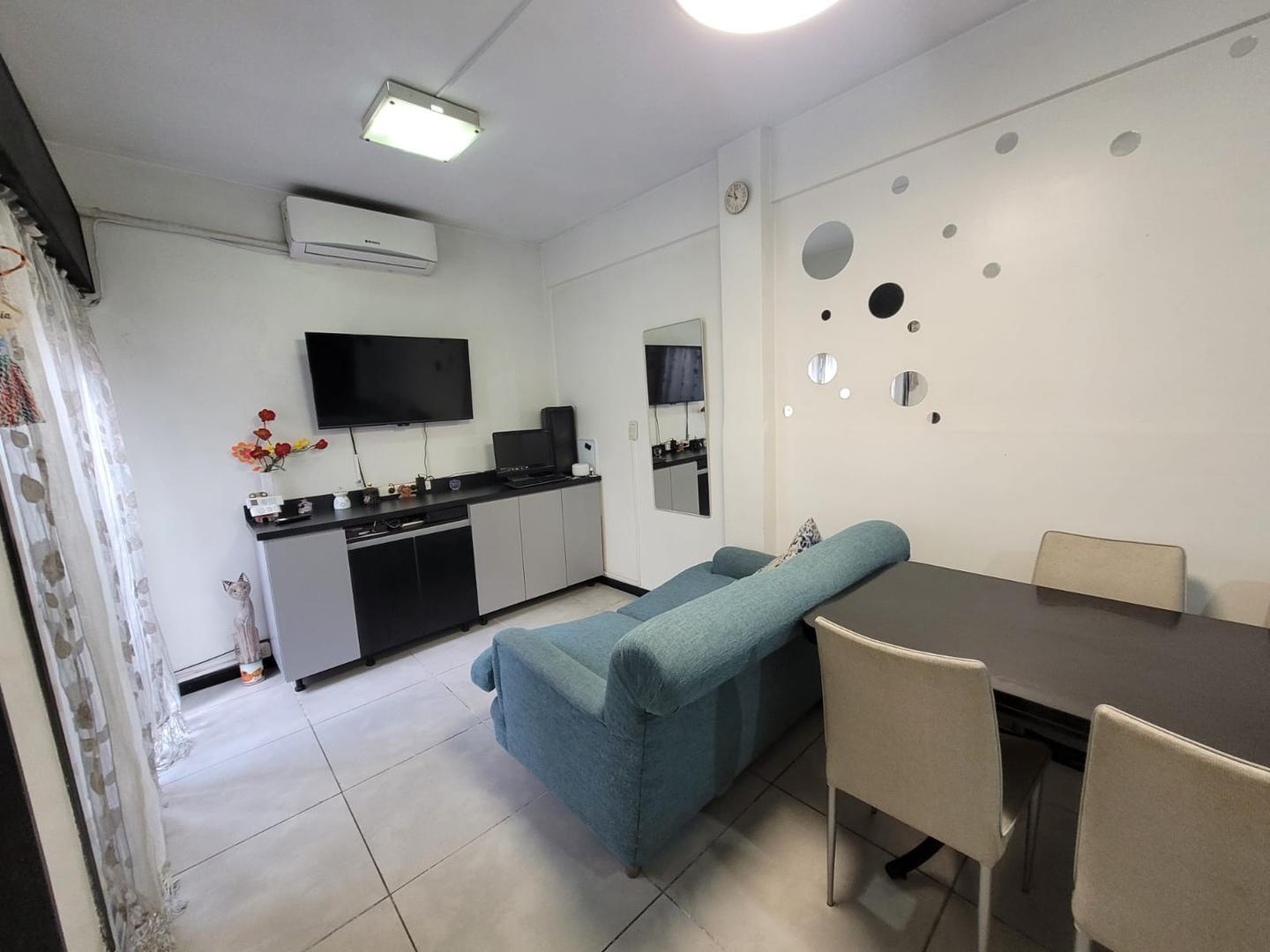 Depto Tipo Casa 2 ambientes con 1 baño