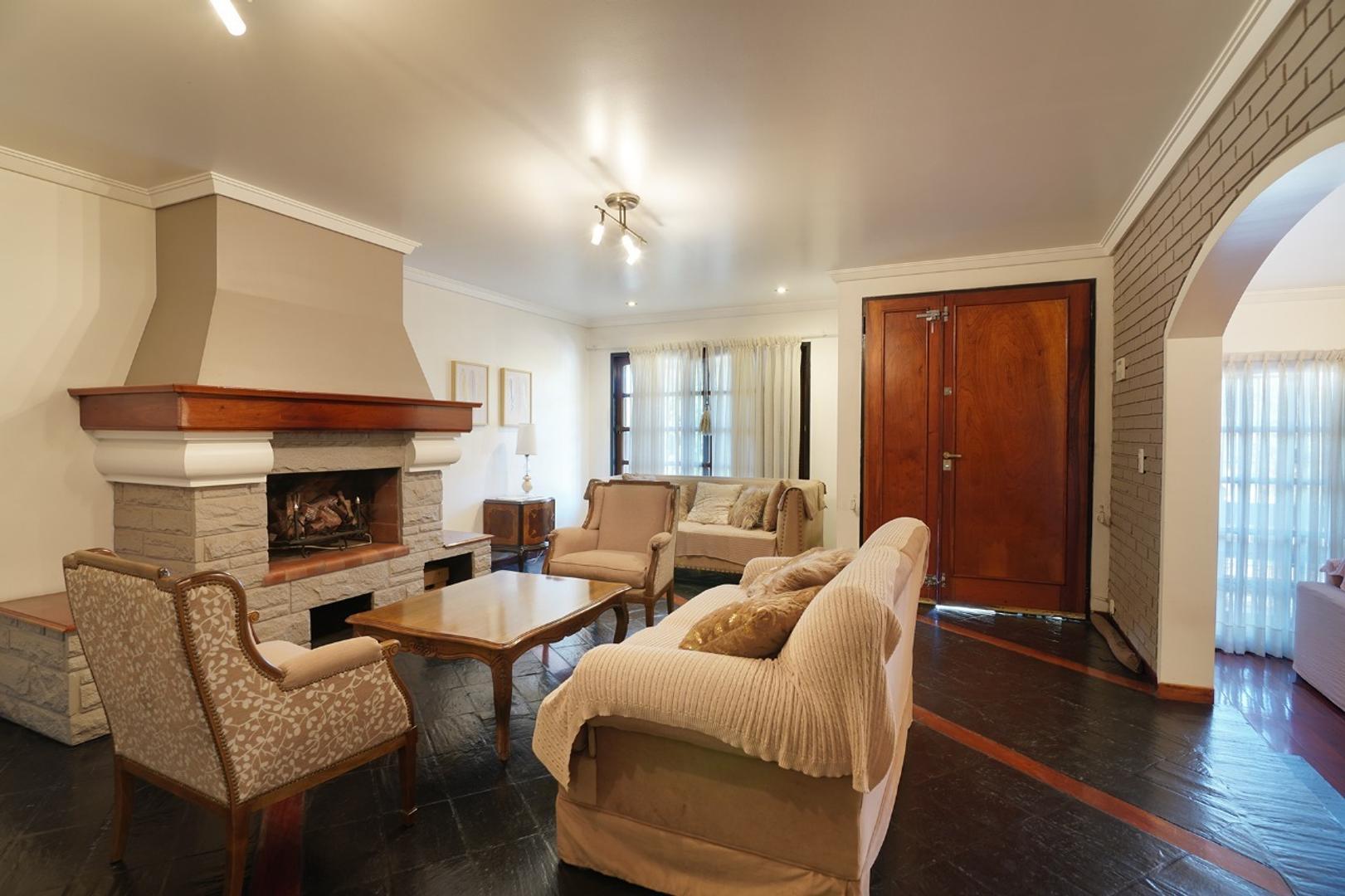 Casa en Venta en Villa Luzuriaga, USD 295.000