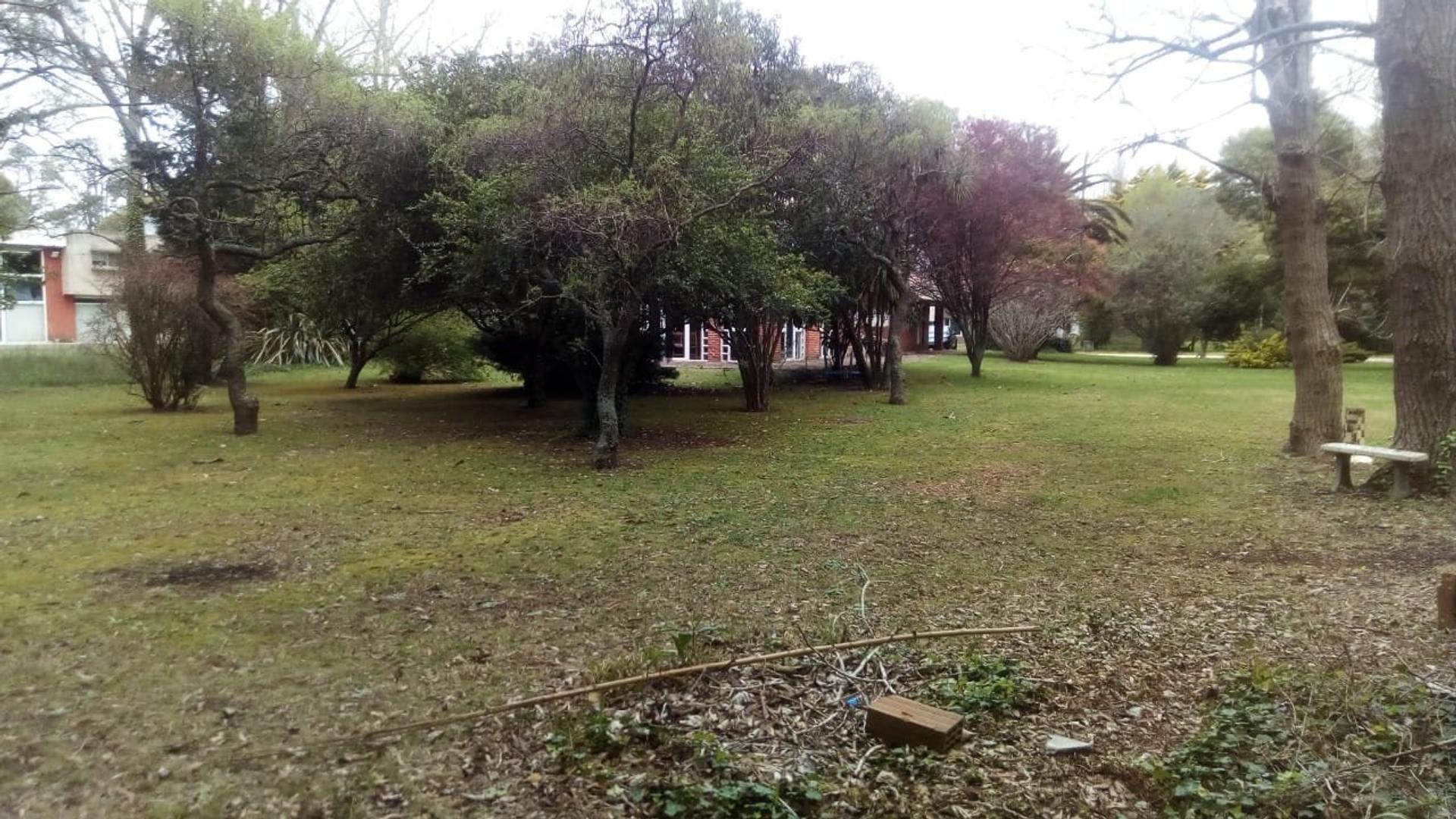 Chalet - Casa quinta - Barrio La Armonia