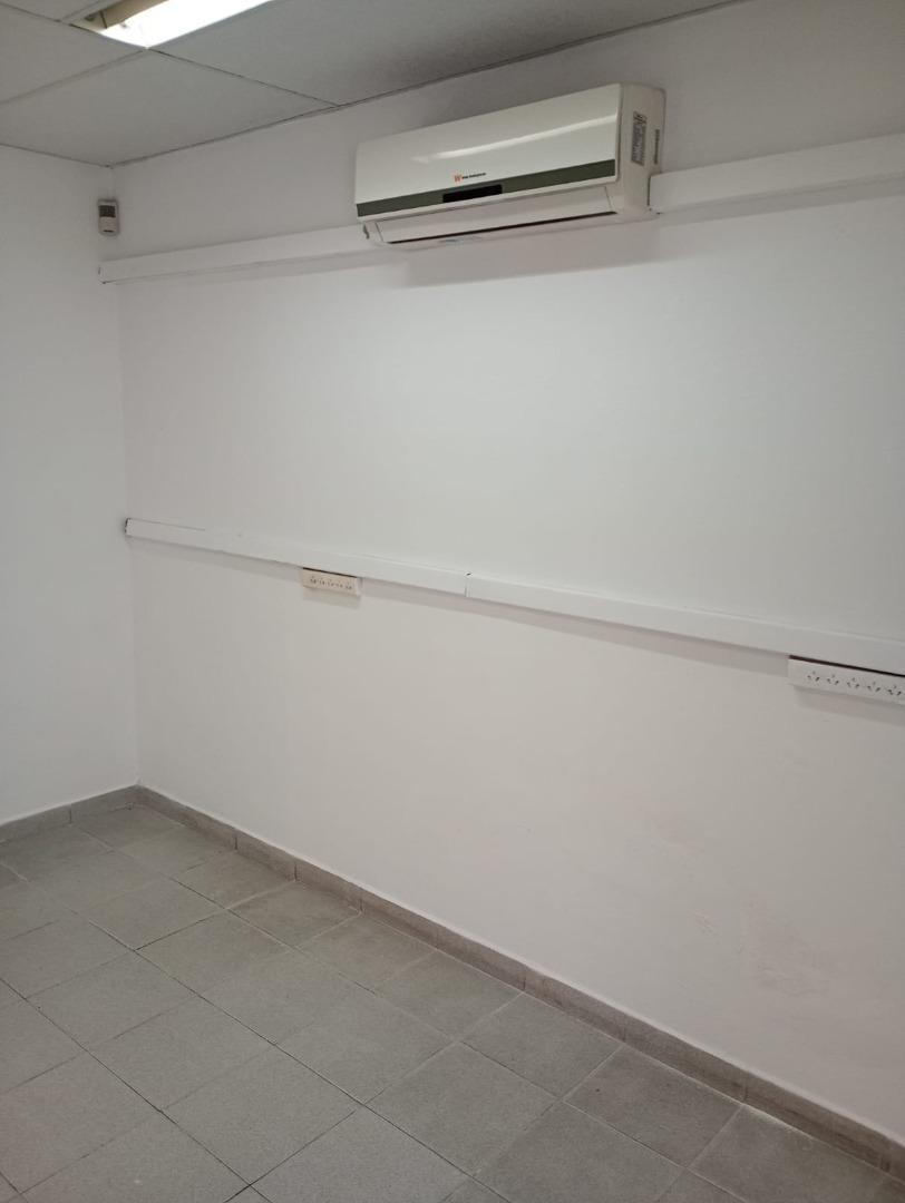 Casa en Alquiler con 1 cochera