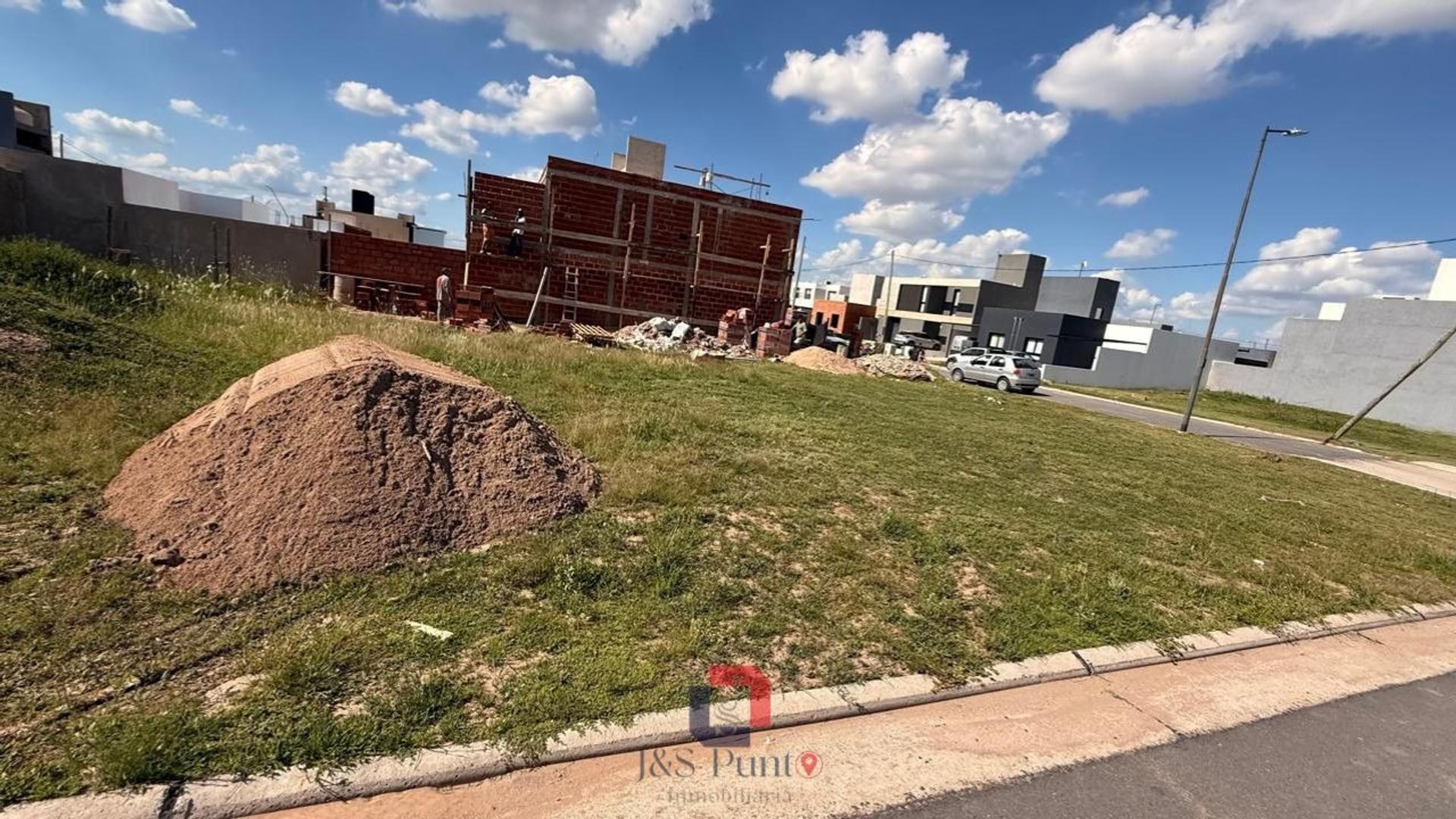 Lote en Rincones de Manantiales