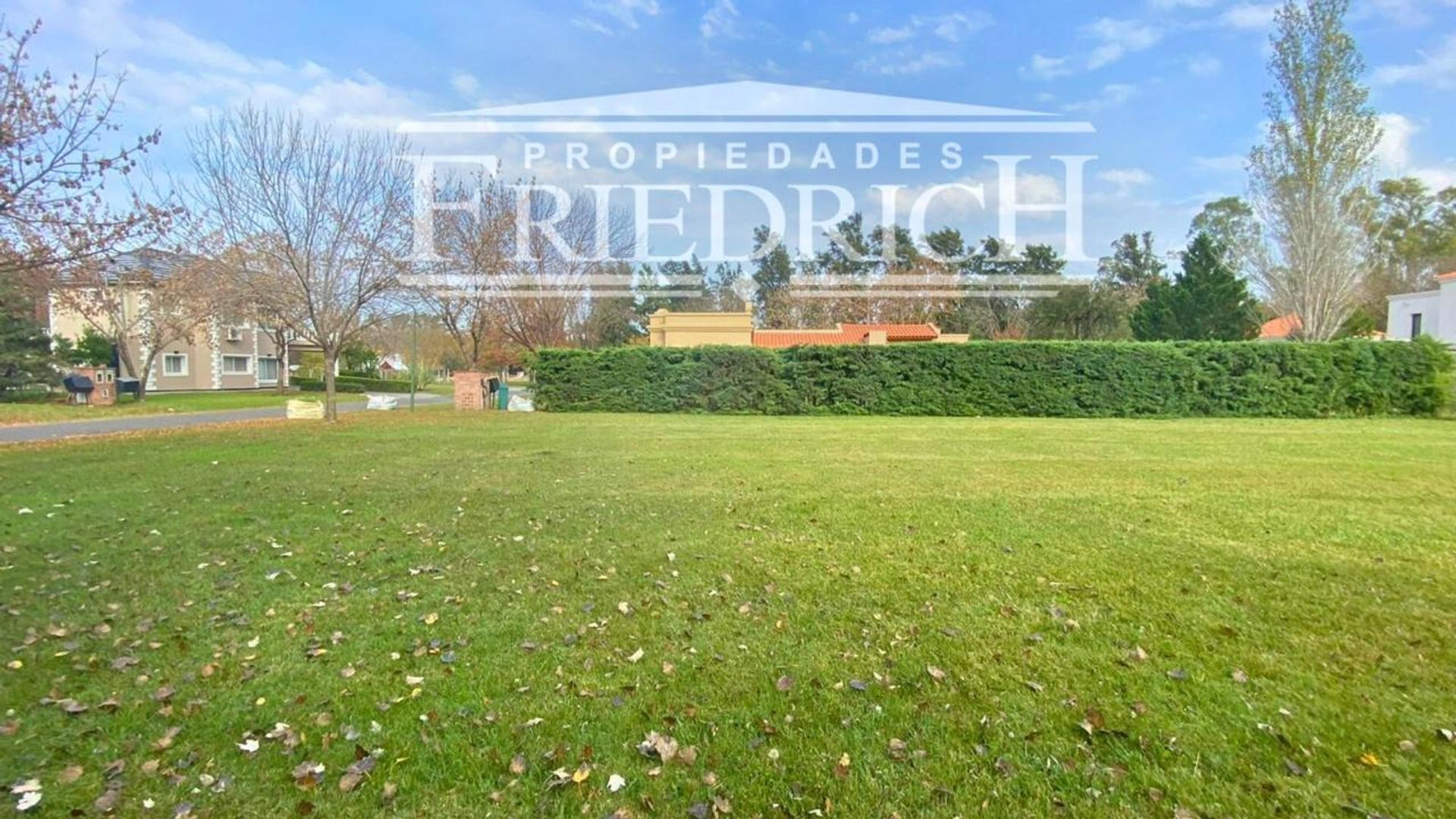 hermoso lote central en santa ana