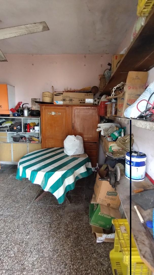 Casa en Venta con 3 cocheras