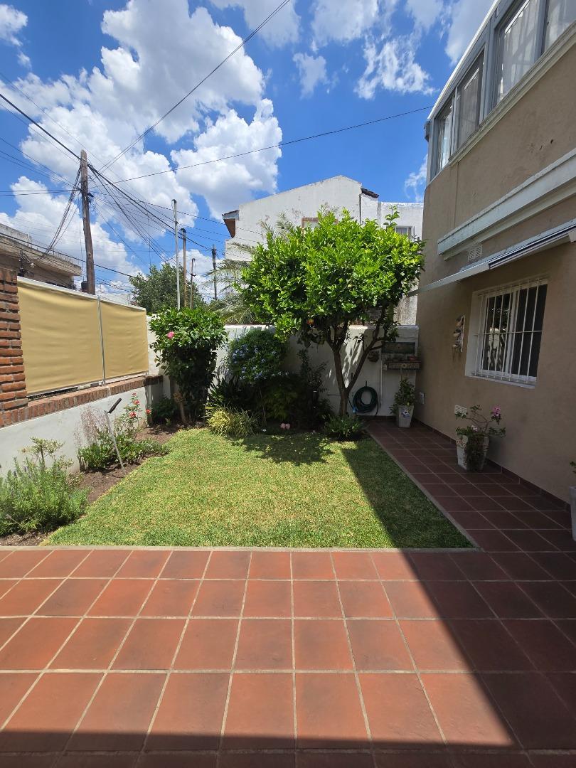 Depto Tipo Casa en Venta de 2 ambientes