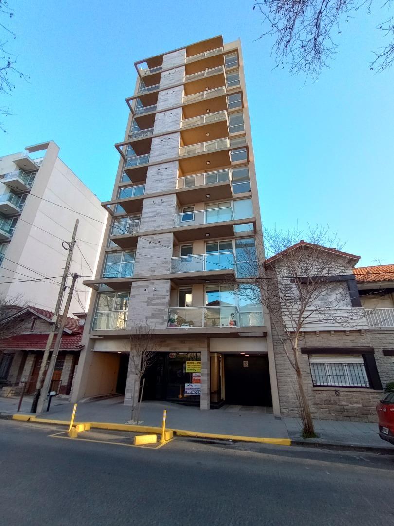 Semipiso 3 ambientes - Cochera y baulera