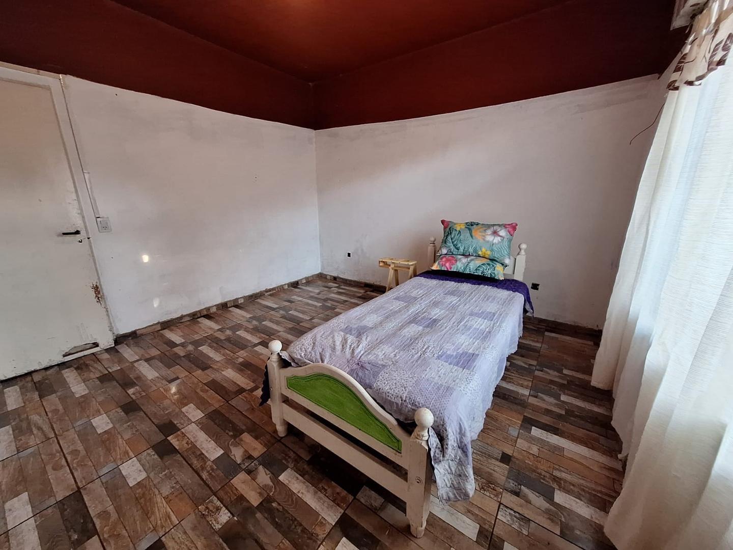 Casa 3 ambientes con 1 baño