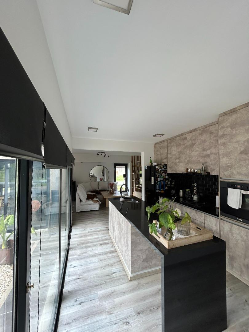 Casa En Venta - Tres Pinos Villa De Campo