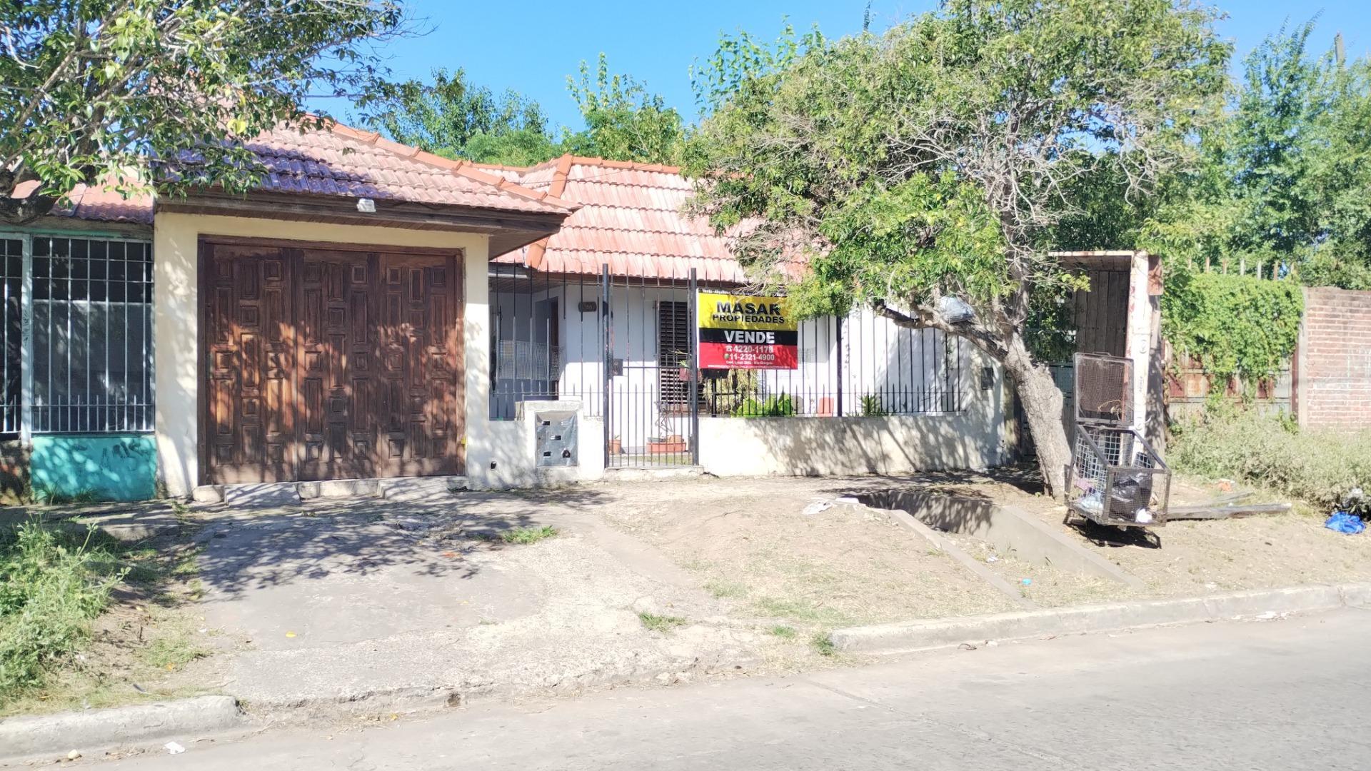 CASA A 200 MTS DE AV. CAGUAZU Y 200 MTS DE AV. ARMESTI