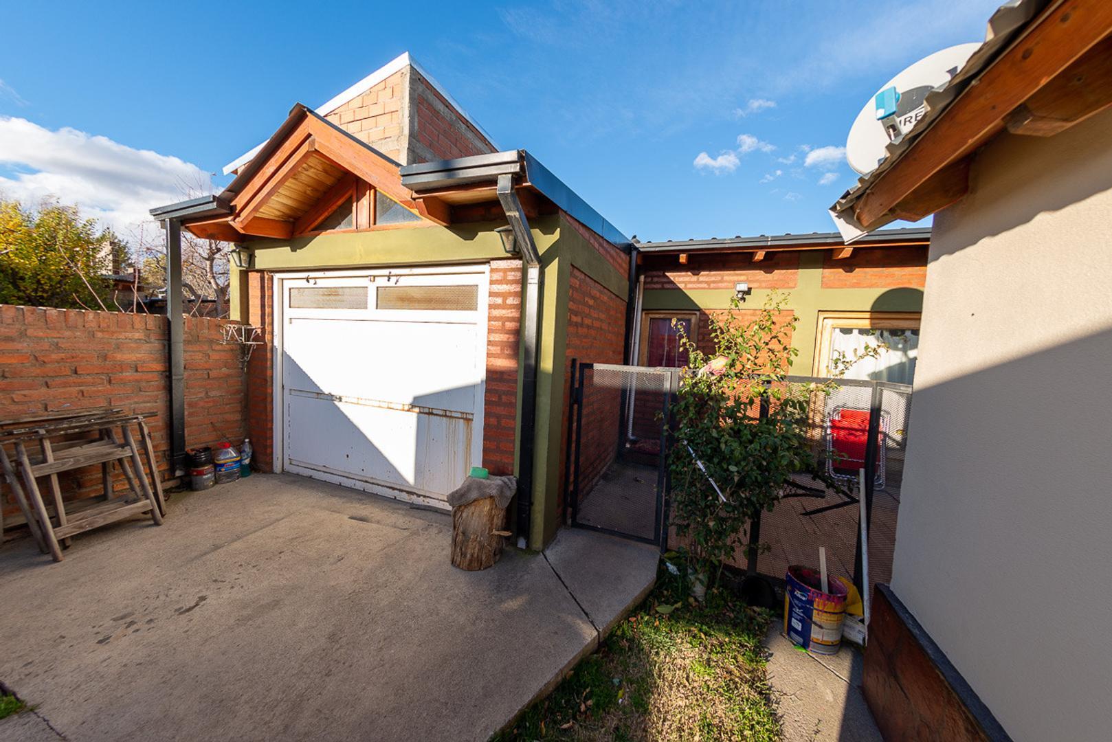 Casa 3 ambientes con 2 baños