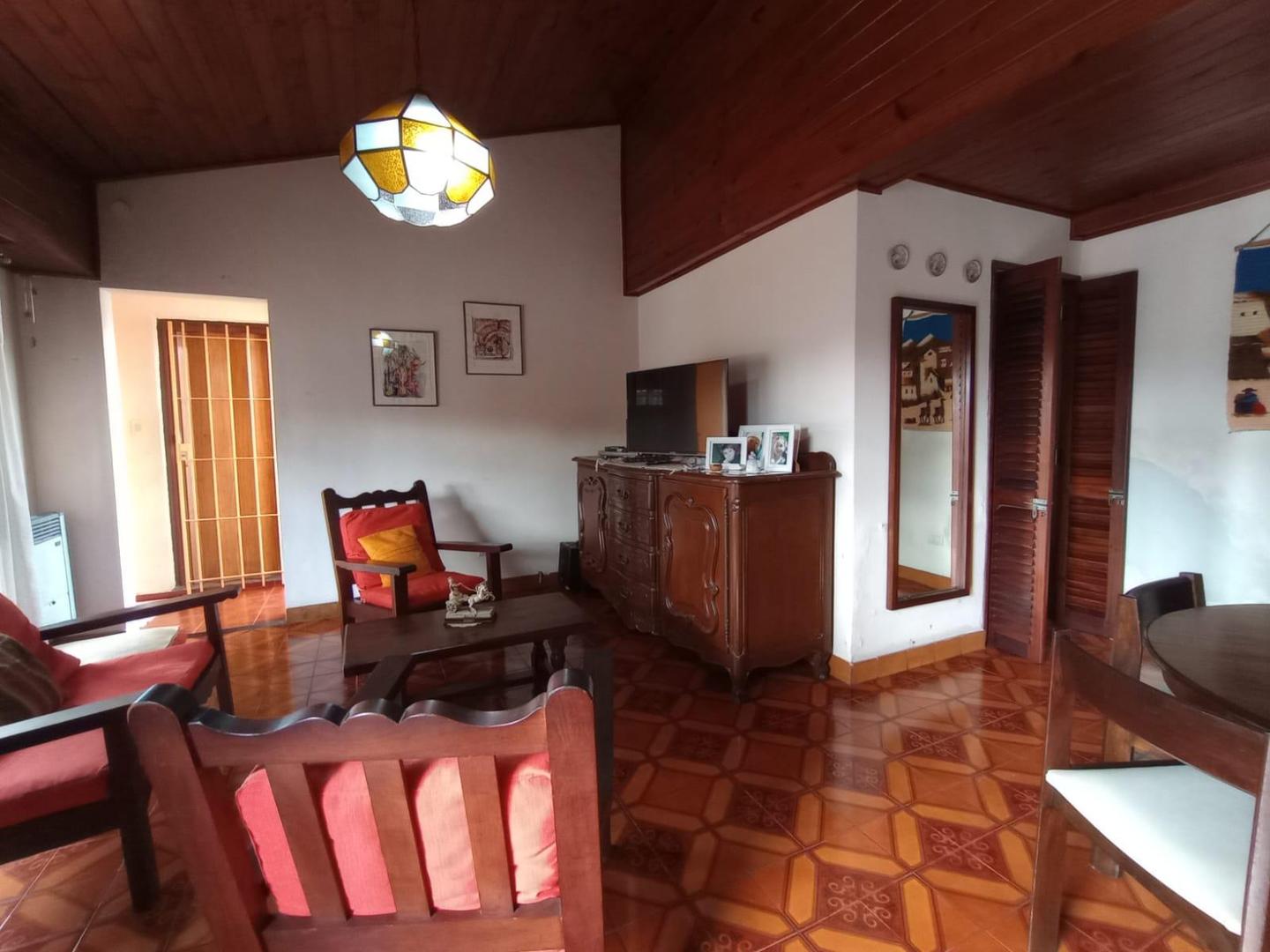 Depto Tipo Casa en Venta en El Palomar, USD 80.000
