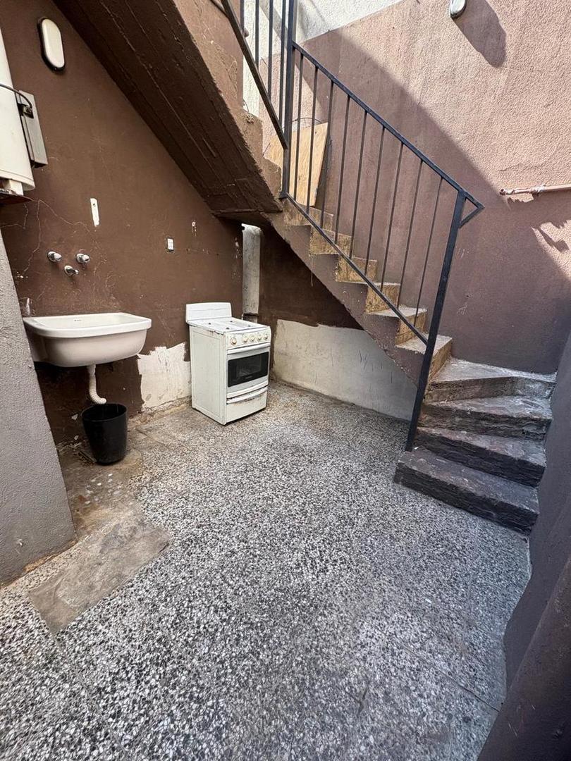 Depto Tipo Casa 2 ambientes con 1 baño