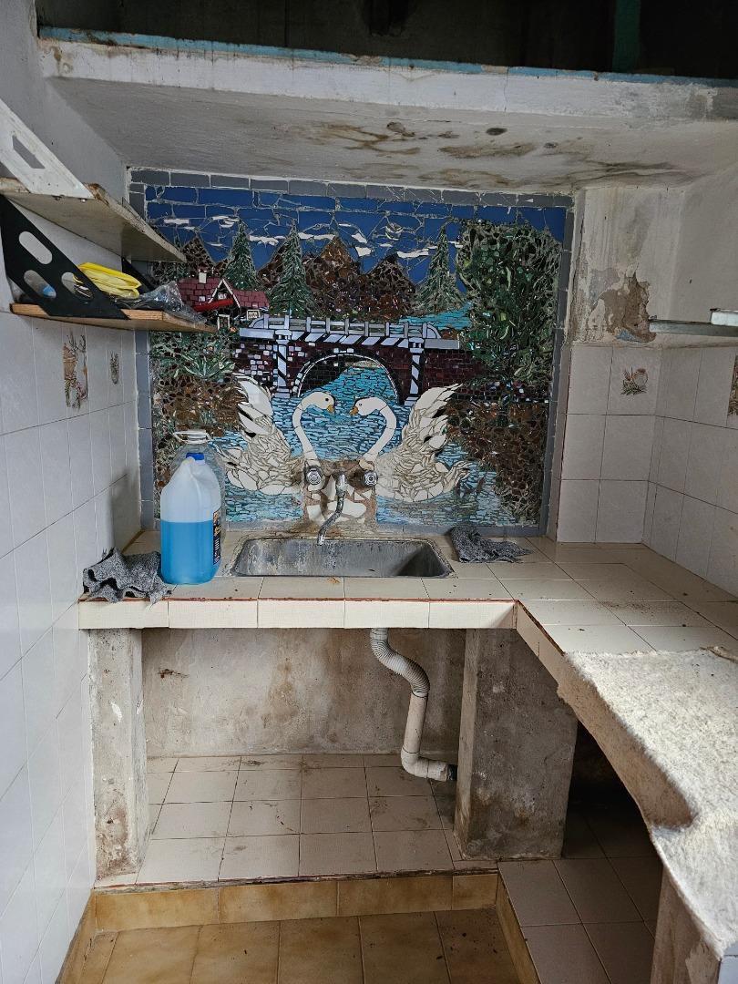 Casa 2 ambientes con 1 baño
