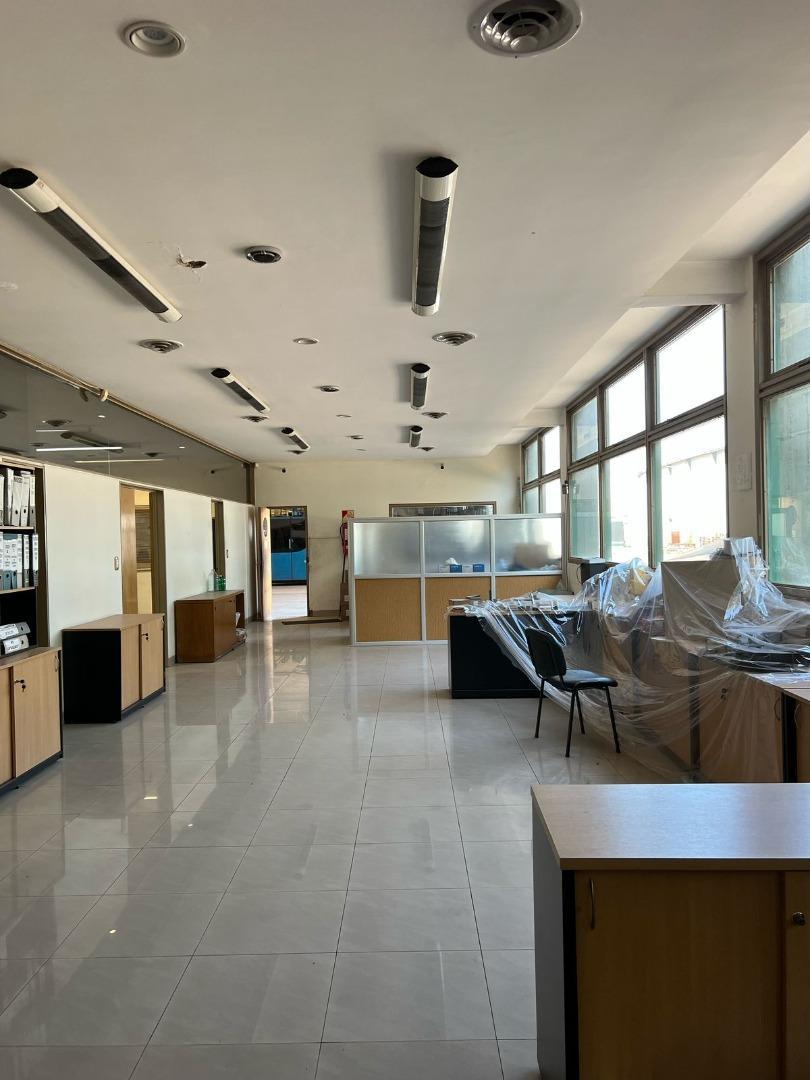 Galpon en Venta en Valentin Alsina, USD 2.800.000