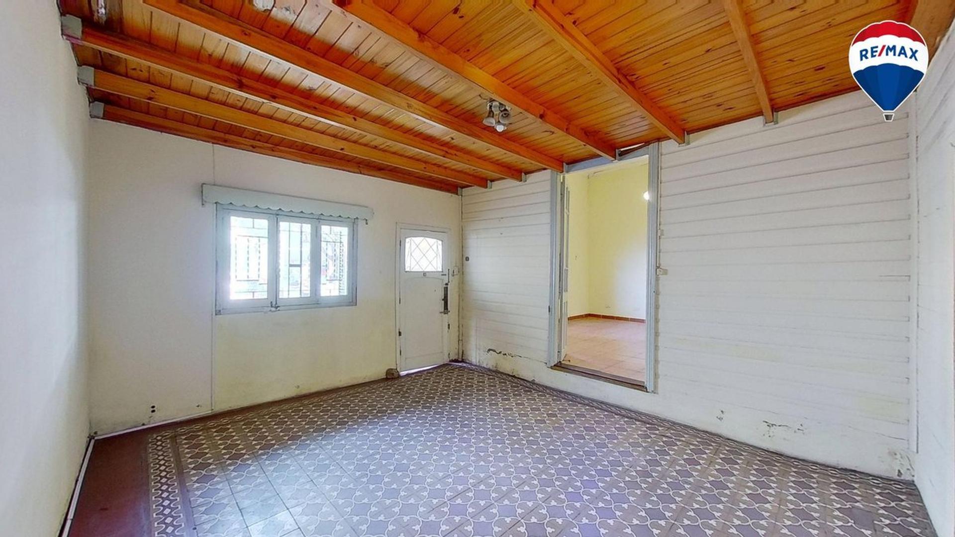 CASA 4 AMBIENTES EN VENTA EN VALENTIN ALSINA