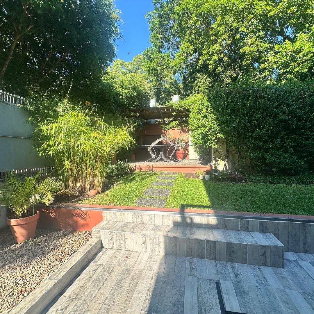 Departamento en Alquiler con 1 cocheras