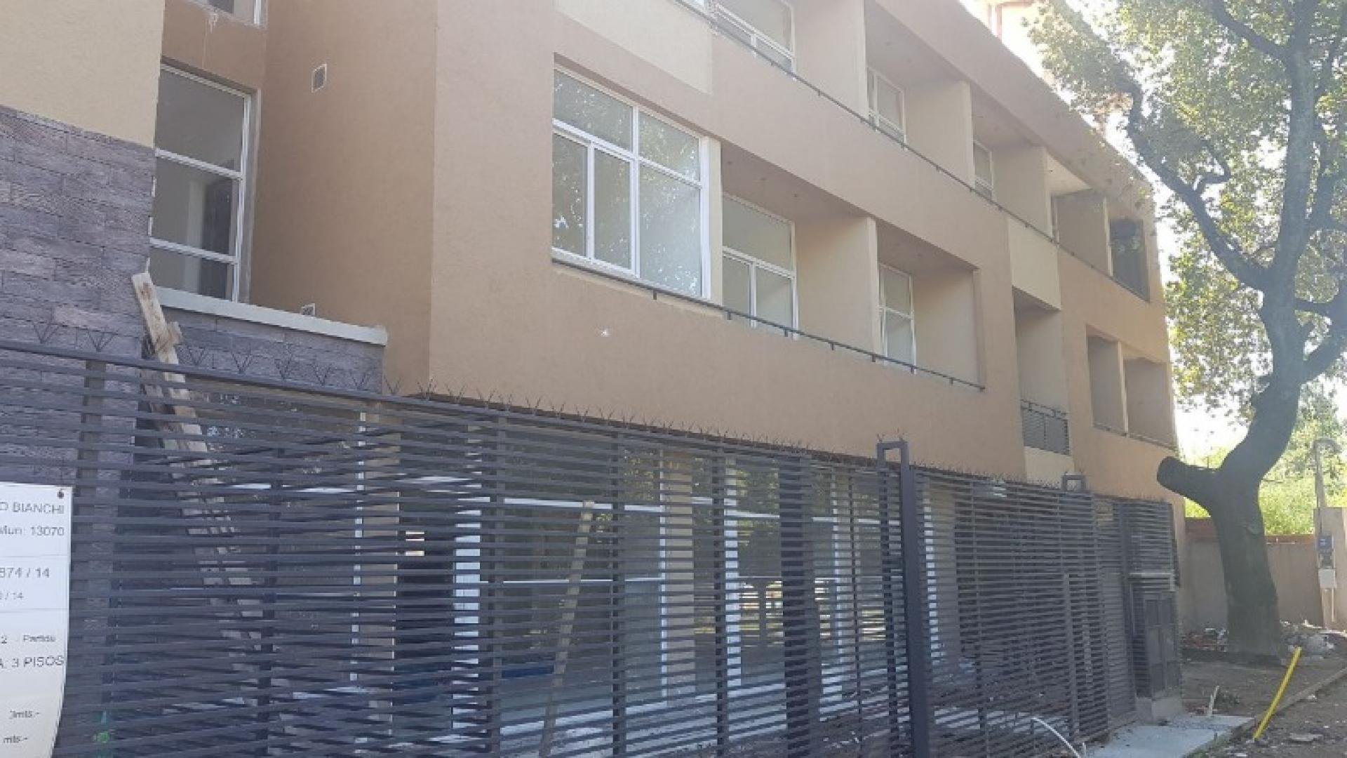 Uruguay Y Misiones , Piso 2