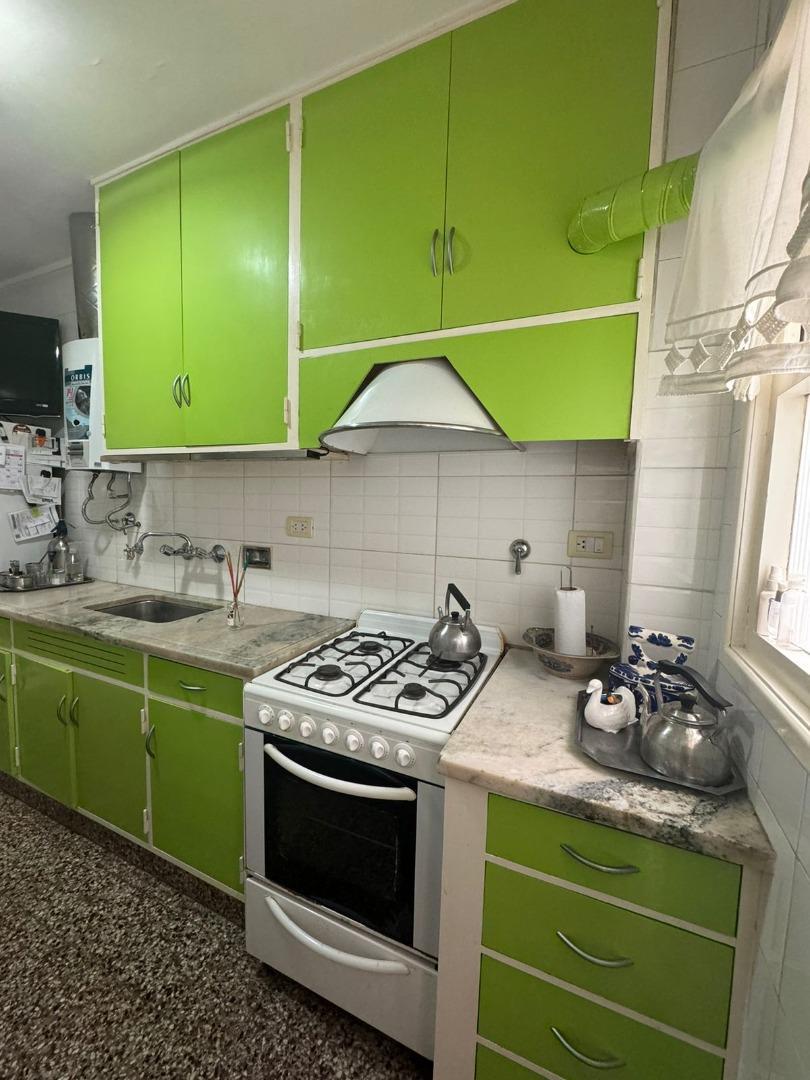 Departamento 4 ambientes con 2 baños