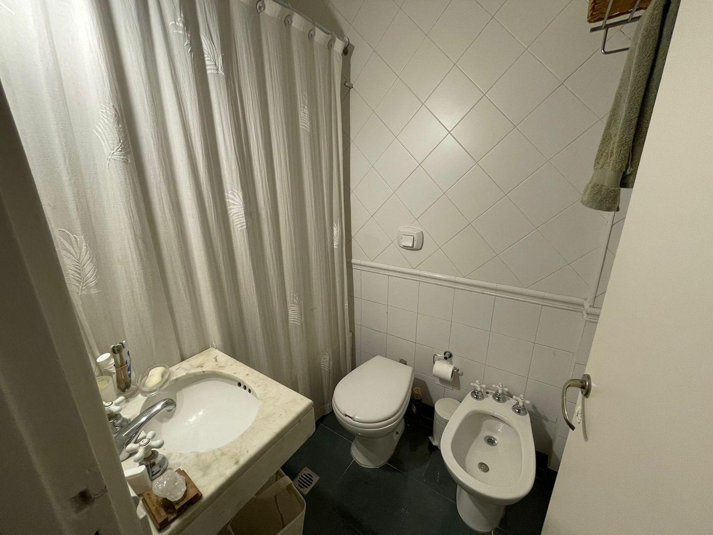 Departamento 3 ambientes con 2 baños