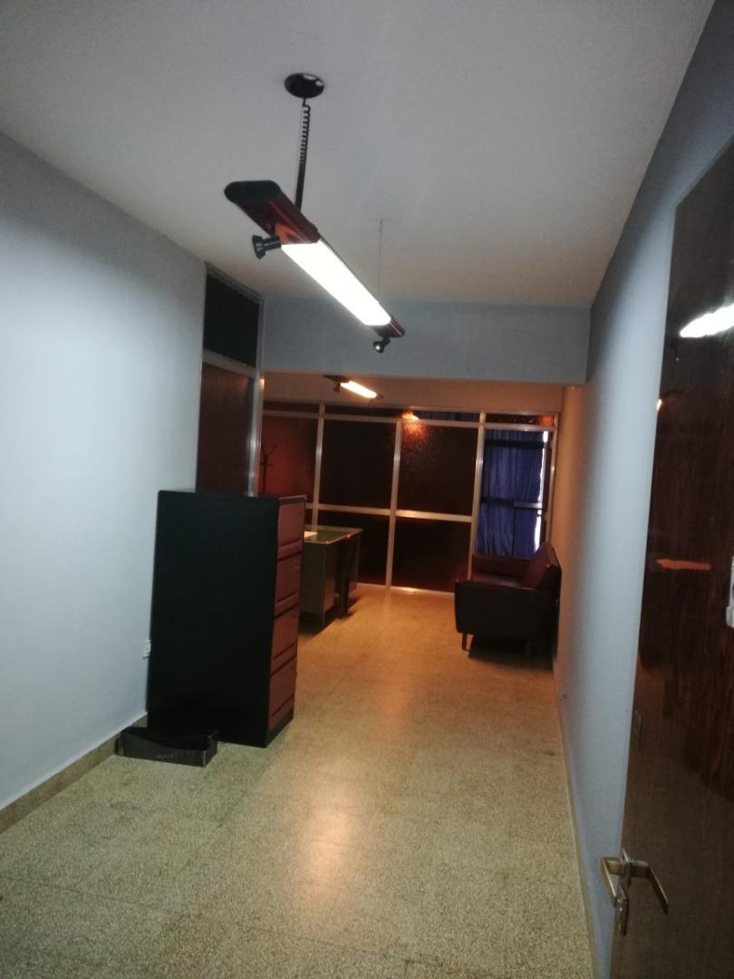Oficina en Alquiler en Centro, $ 420.000